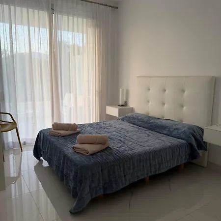 Modern 3br In Bel Air